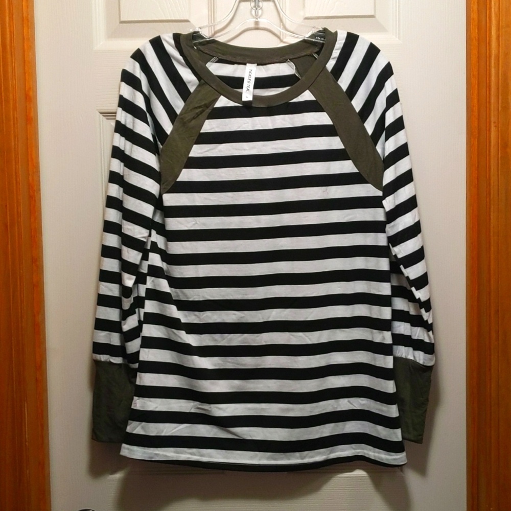 Women's long sleeve striped long sleeve tshirt